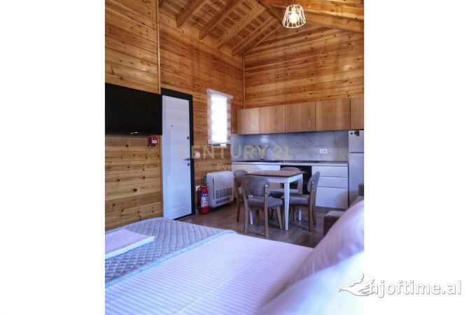 SHESIM KOMPLEKS ME VILA DRURI DHE PISHINE NE POGRADEC! MUNDESI E SHKELQYER INVESTIMI NE TURIZEM!