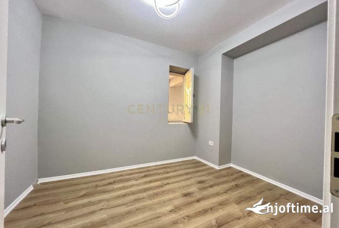 Shtepi ne shitje Apartament ne Tirane, 2+1, Mobilimi Bosh, pa mobiluar, Pagesa 1,870,000  Euro.