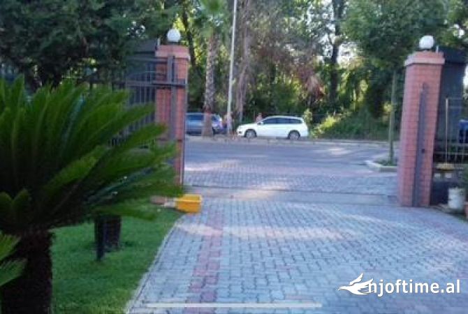 Shitet Hotel ne Plazh Lagja 13, Durres