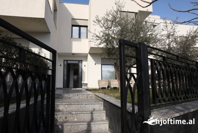 Shtepi me qera 2+1 ne Tirane - 1,900 Euro