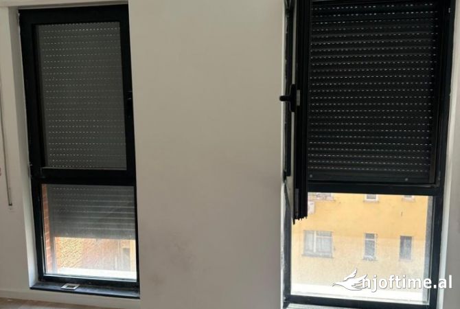 Ambient biznesi me qera 3+1 ne Tirane - 800 Euro