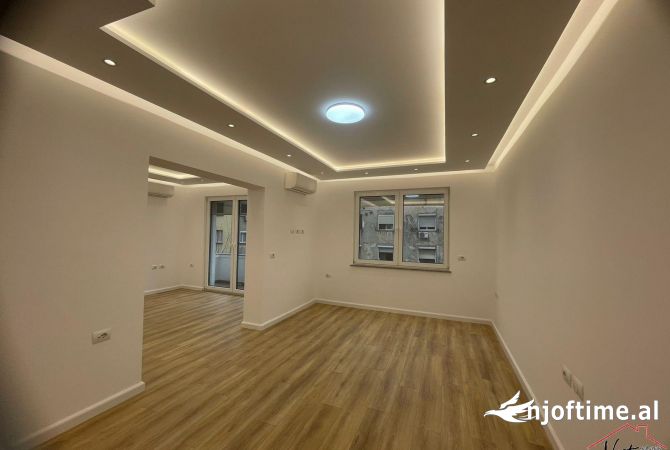Ambient biznesi me qera 3+1 ne Tirane - 1,400 Euro