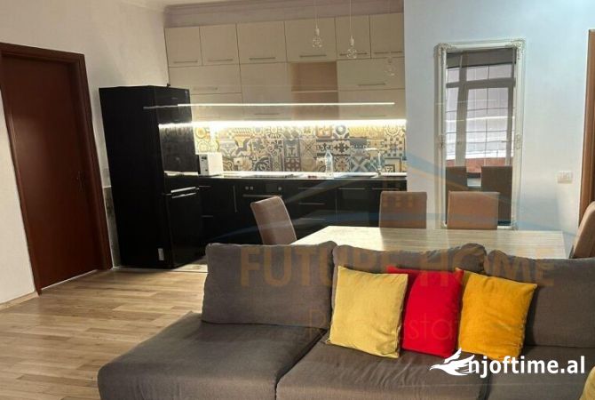 Shtepi me qera 2+1 ne Tirane - 400 Euro