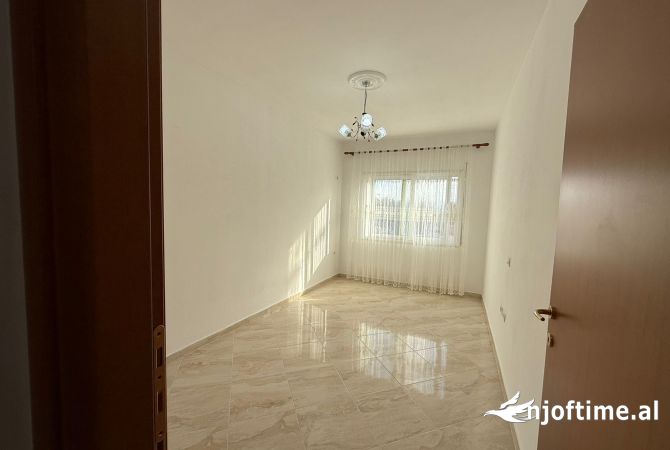Shtepi ne shitje 1+1 ne Tirane - 85,000 Euro