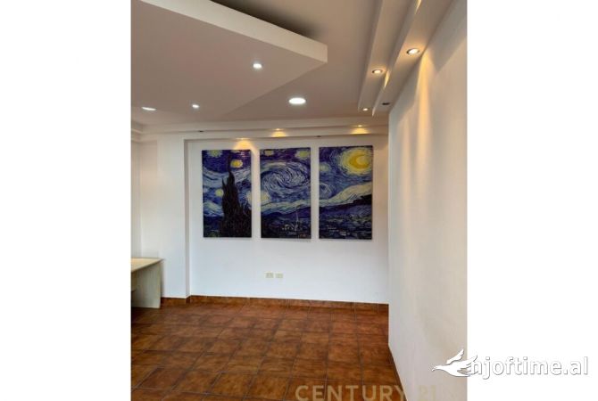 Ambient biznesi me qera 3+1 ne Tirane - 750 Euro