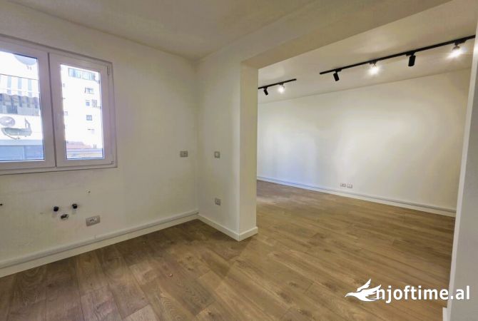 Shtepi ne shitje 2+1 ne Tirane - 220,000 Euro