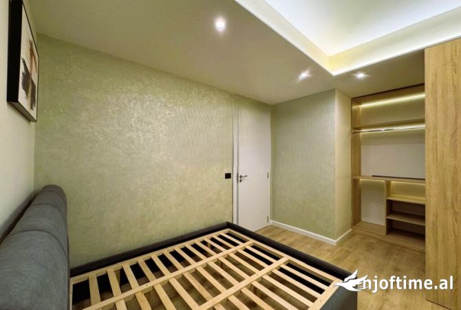 Shtepi me qera 1+1 ne Tirane - 700 Euro