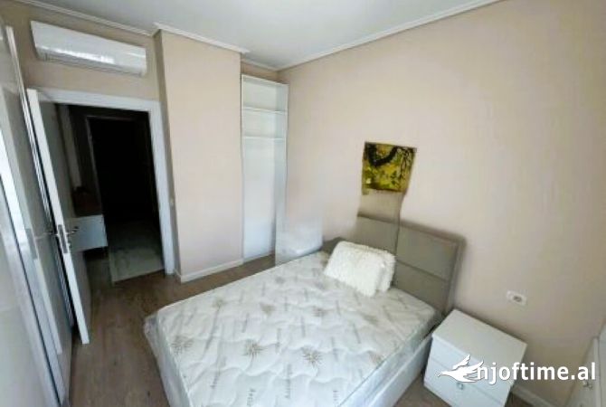 Shtepi me qera 1+1 ne Tirane - 620 Euro