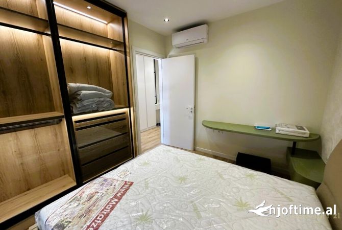 Shtepi me qera Apartament ne Tirane, 1+1, Mobilimi E mobiluar, Pagesa 800  Euro.