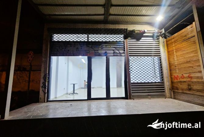 Ambient biznesi me qera 3+1 ne Tirane - 500 Euro