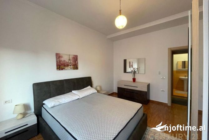 Shtepi me qera 2+1 ne Tirane - 800 Euro