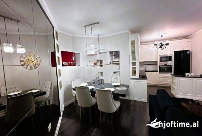 Shtepi me qera 2+1 ne Tirane - 800 Euro