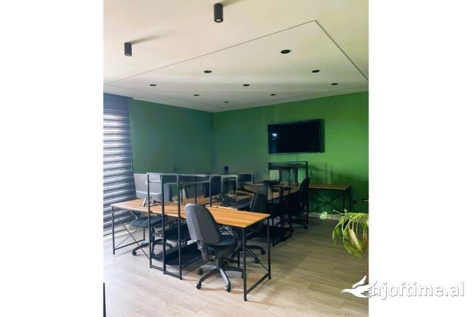 Ambient biznesi me qera 3+1 ne Tirane - 1,500 Euro
