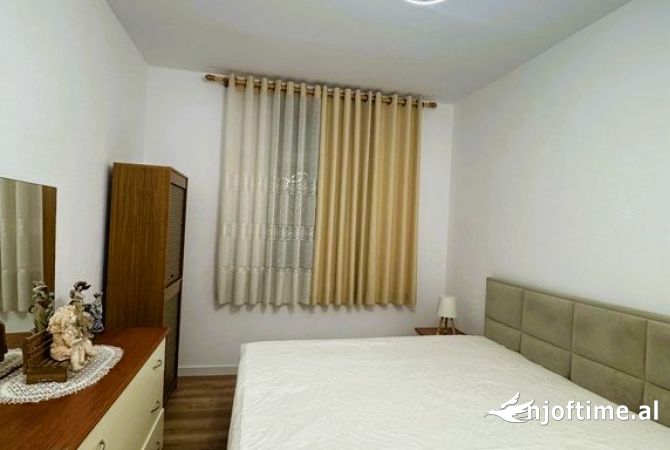 Shtepi me qera 1+1 ne Tirane - 650 Euro
