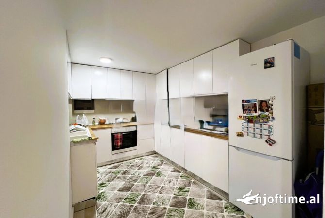 Shtepi ne shitje 3+1 ne Tirane - 130,000 Euro