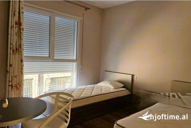 Shtepi me qera 2+1 ne Tirane - 700 Euro