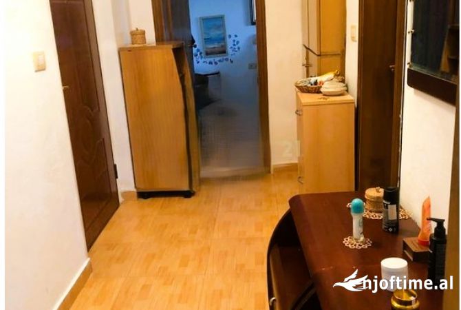 Shtepi ne shitje 1+1 ne Tirane - 75,000 Euro