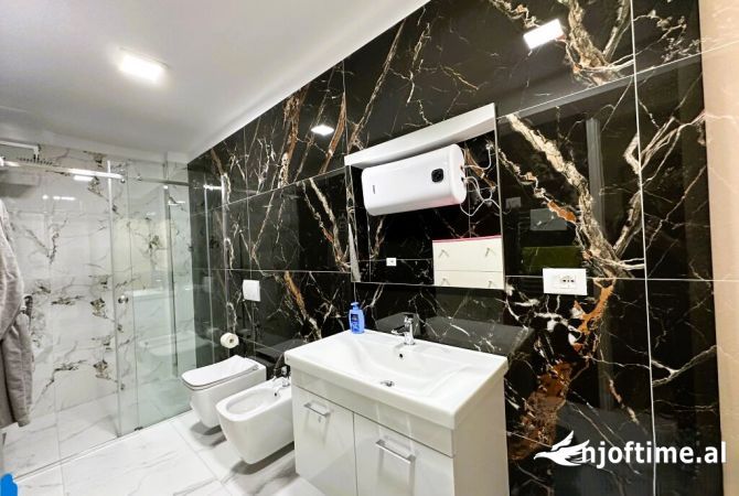 Shtepi ne shitje 2+1 ne Tirane - 170,000 Euro