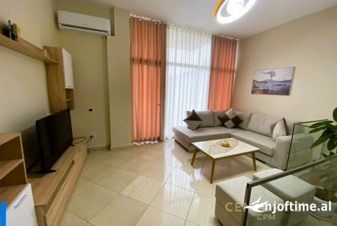 Shtepi me qera 2+1 ne Tirane - 650 Euro