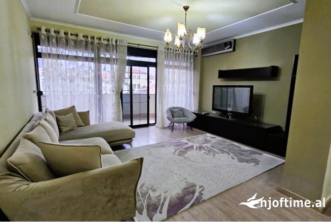 Shtepi me qera 3+1 ne Tirane - 850 Euro