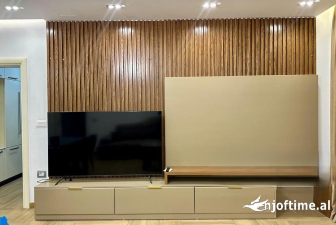 Shtepi me qera 2+1 ne Tirane - 900 Euro