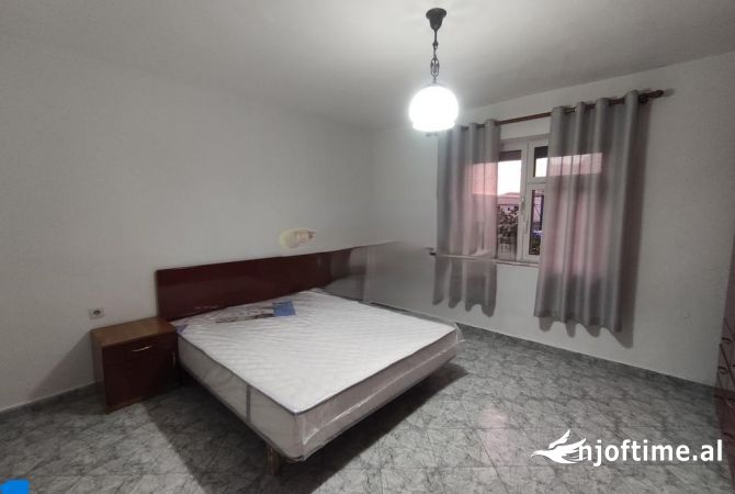 Shtepi me qera 2+1 ne Tirane - 500 Euro