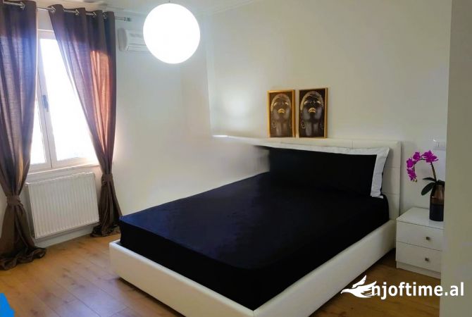 Shtepi me qera 2+1 ne Tirane - 850 Euro
