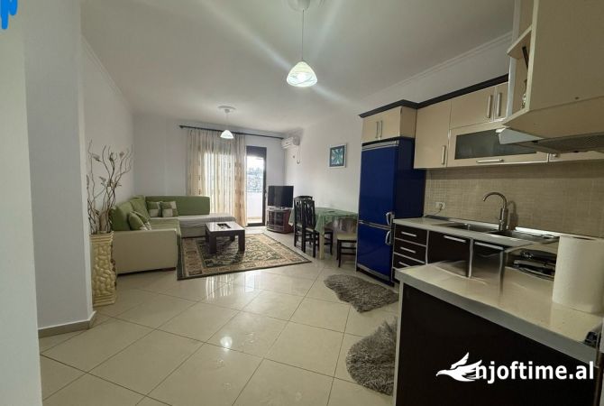 Shtepi me qera 2+1 ne Tirane - 500 Euro
