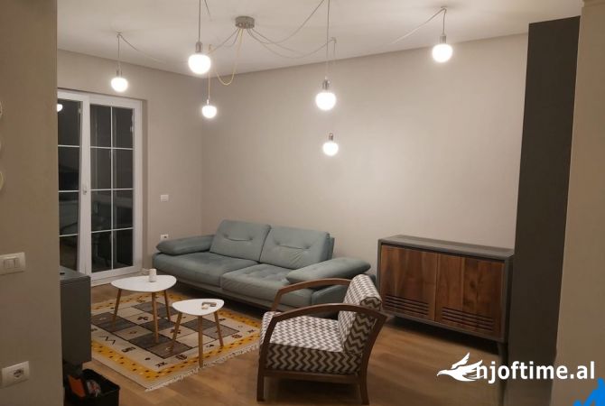 Shtepi me qera 1+1 ne Tirane - 650 Euro