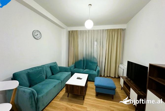 Shtepi me qera 2+1 ne Tirane - 800 Euro