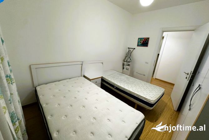 Shtepi me qera Apartament ne Tirane, 2+1, Mobilimi E mobiluar, Pagesa 800  Euro.