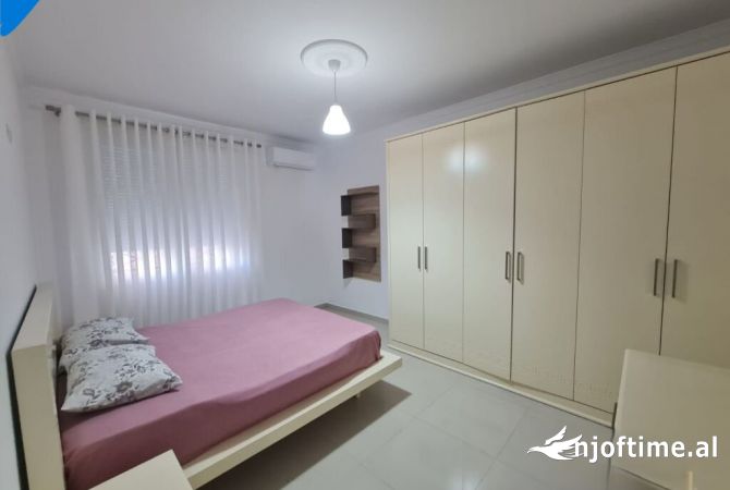 Shtepi me qera 2+1 ne Tirane - 700 Euro