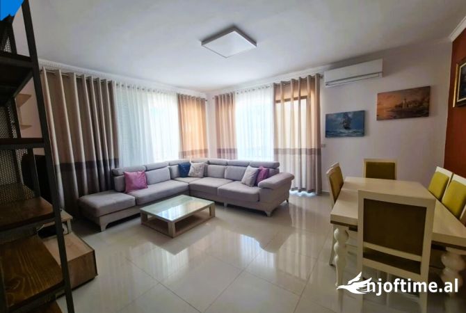 Shtepi me qera 2+1 ne Tirane - 700 Euro