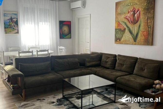 Shtepi me qera 2+1 ne Tirane - 750 Euro