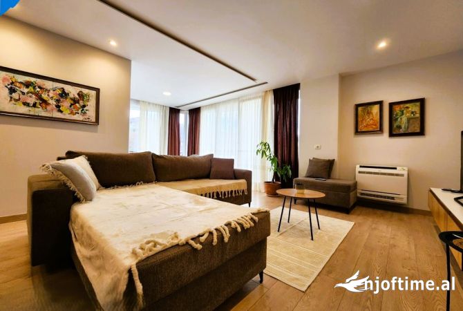Shtepi me qera 3+1 ne Tirane - 900 Euro
