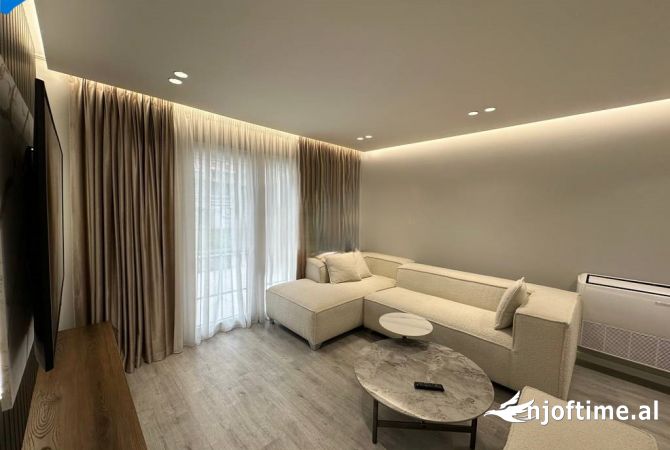Shtepi me qera 2+1 ne Tirane - 1,000 Euro