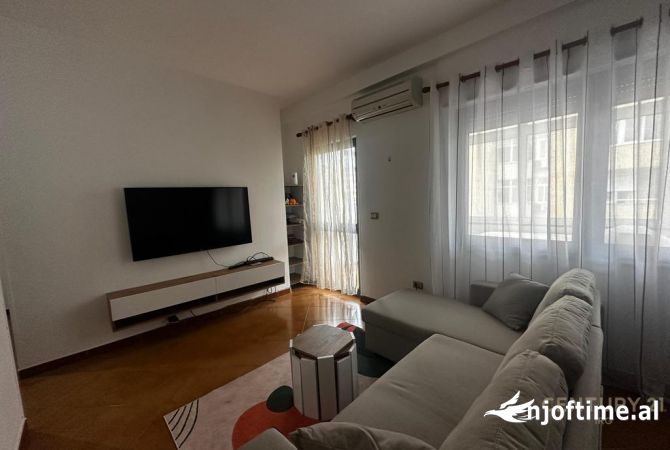 Shtepi me qera 1+1 ne Tirane - 700 Euro