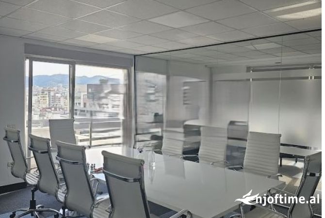 Ambient biznesi me qera 3+1 ne Tirane - 3,150 Euro
