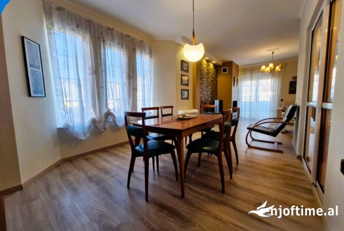 Shtepi me qera 1+1 ne Tirane - 700 Euro
