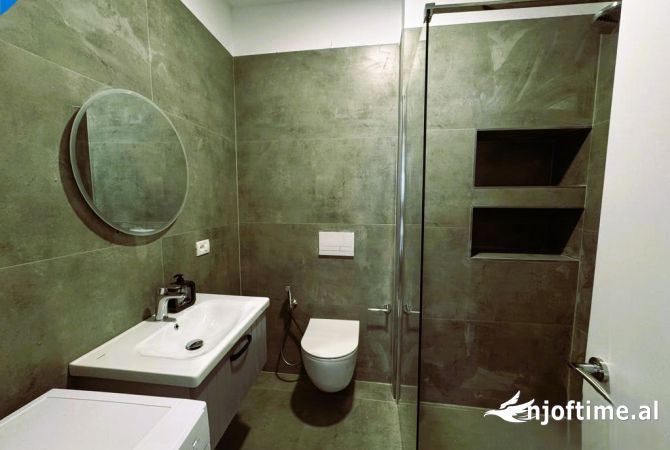 Shtepi me qera 2+1 ne Tirane - 750 Euro
