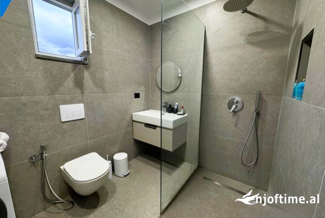 Shtepi me qera Garsoniere ne Tirane - 450 Euro