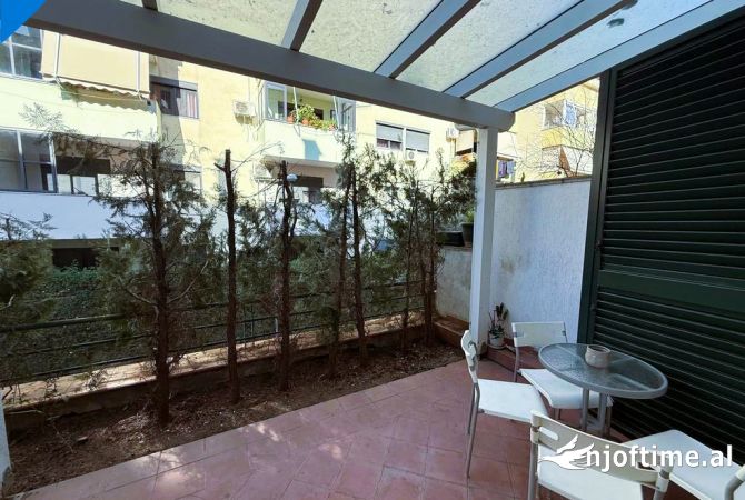 Shtepi me qera 2+1 ne Tirane - 570 Euro