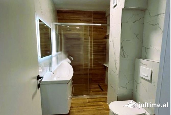 Shtepi ne shitje 2+1 ne Tirane - 130,000 Euro