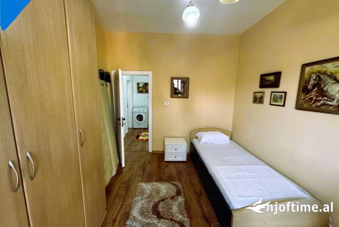 Shtepi me qera 2+1 ne Tirane - 580 Euro