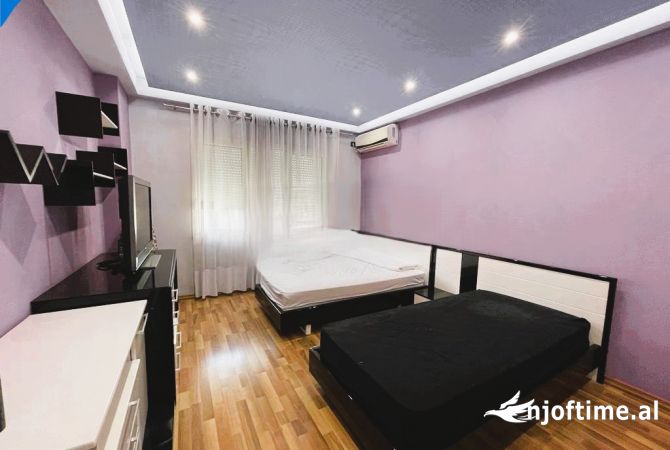 Shtepi me qera 2+1 ne Tirane - 1,200 Euro