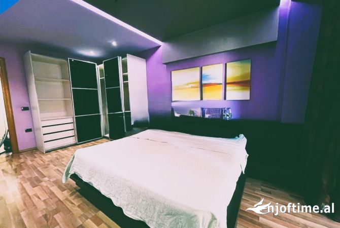 Shtepi me qera 2+1 ne Tirane - 1,200 Euro