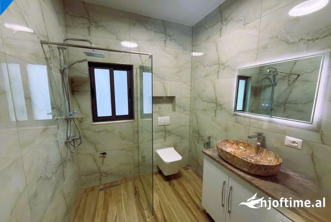 Shtepi me qera 2+1 ne Tirane - 600 Euro