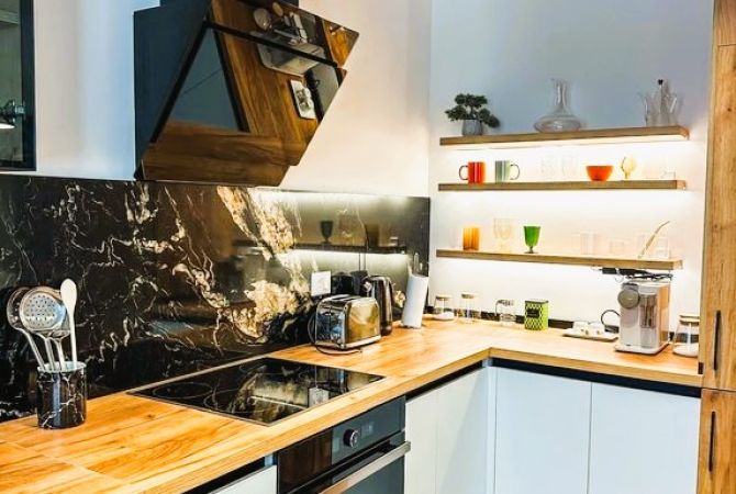 Shtepi me qera 2+1 ne Tirane - 1,550 Euro
