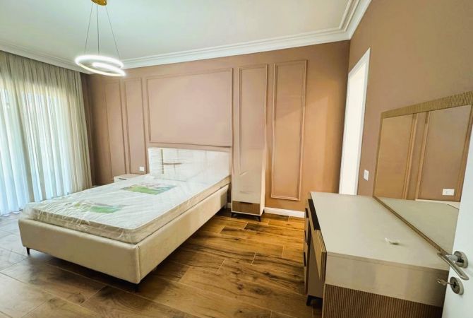 Shtepi me qera 2+1 ne Tirane - 1,200 Euro