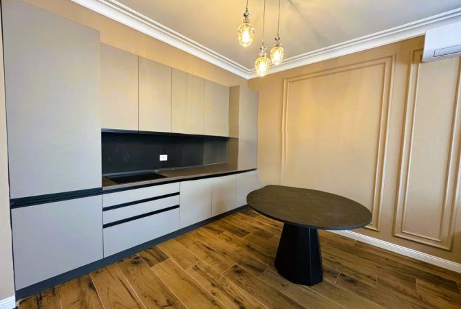 Shtepi me qera 2+1 ne Tirane - 1,200 Euro